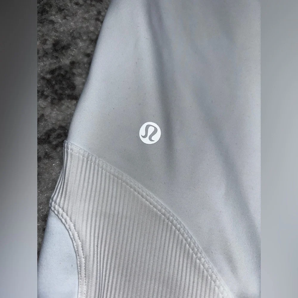 Lululemon Ribbed Contour Leggings White High Rise Size 8 - Picture 4 of 4